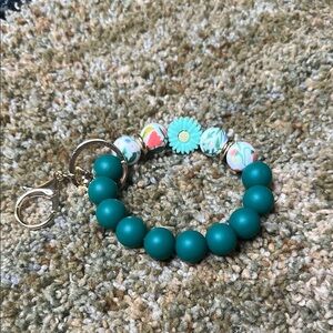 Wildflower Teal Green & White Keychain Bracelet Wristlet Silicone Beaded Gold